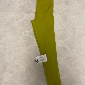 ZYIA pistachio luxe leggings